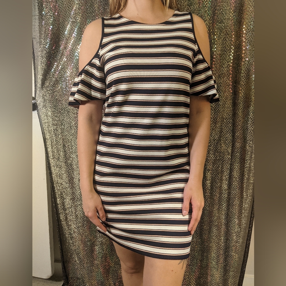 Ann Taylor open shoulder dress. Size M